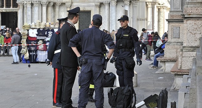 القبض على ثلاثة أشخاص بتهمة التخطيط لاعتداءات إرهابية في مدينة البندقية
