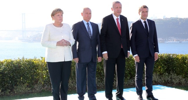 أردوغان ويوتين وماكرن وميركل قبيل القمة الرباعية حول سوريا في إسطنبول الأناضول