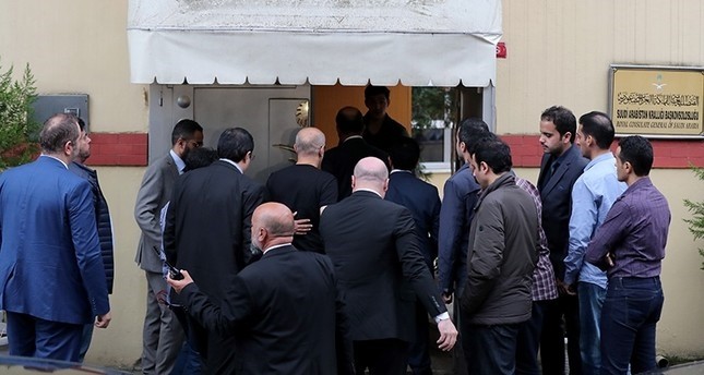 لجنة التحقيق التركية السعودية المشتركة تدخل مقر القنصلية السعودية بإسطنبول للتحقيق في اختفاء الصحفي جمال خاشقجي EPA