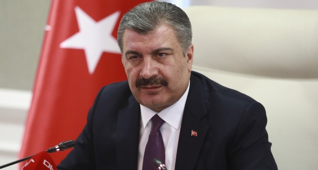 وزير الصحة التركي يعلن إغلاق المعابر الحدودية مع إيران مؤقتاً بسبب كورونا