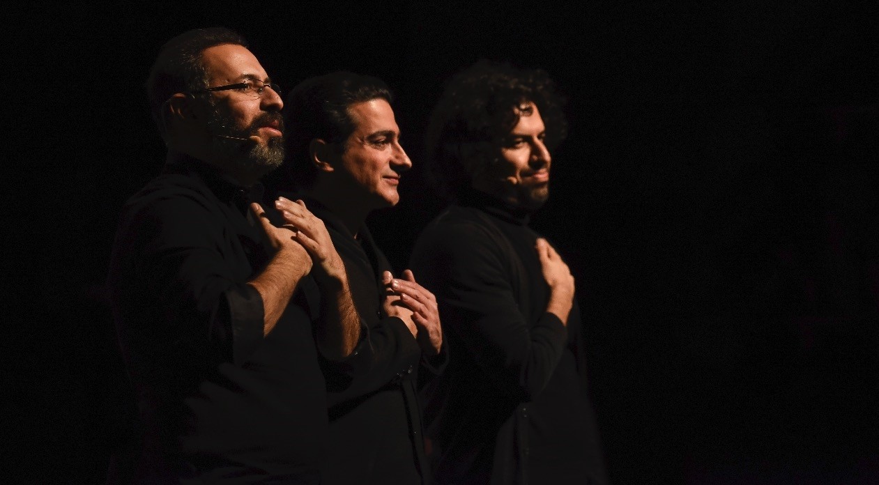 Tahmoures Pournazeri(L), Homayoun Shajarian (C) and Sohrab Pournazeri.