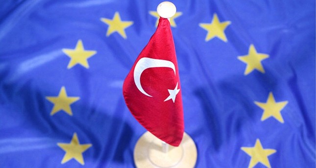 وفد من الاتحاد الأوروبي يزور أنقرة قريباً لبحث إلغاء تأشيرة الدخول للأتراك