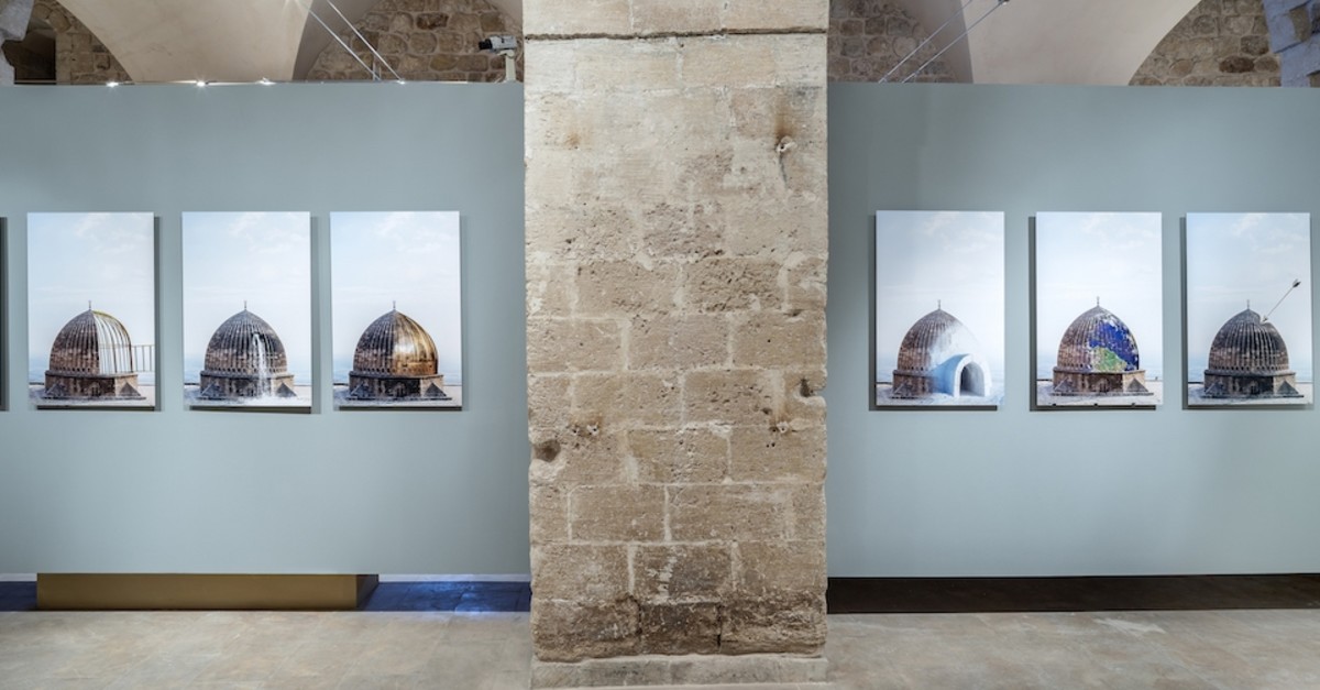 Ceylan Amaku2019s work u201cObje Kaynau015ftu0131rmasu0131u201d (u201cMerging Objectsu201d), featuring her graphic alterations on the dome of Mardin Grand Mosque.