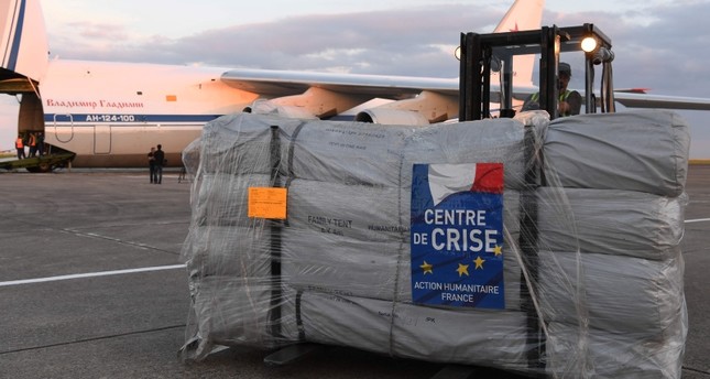المساعدات الفرنسية في طريقها إلى سوريا على متن طائرة روسية الفرنسية