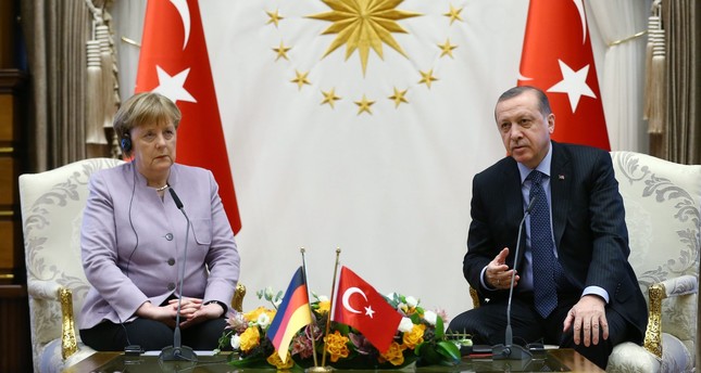 أردوغان يلتقي ميركل اليوم في مستهل زيارته إلى ألمانيا