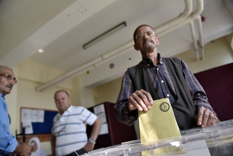В Турции проходят исторические президенсткие и парламентские выборы