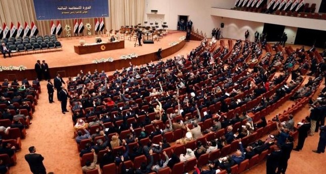 البرلمان العراقي يشهد تنافساً حاداً على الكتلة الأكبر في أولى جلساته