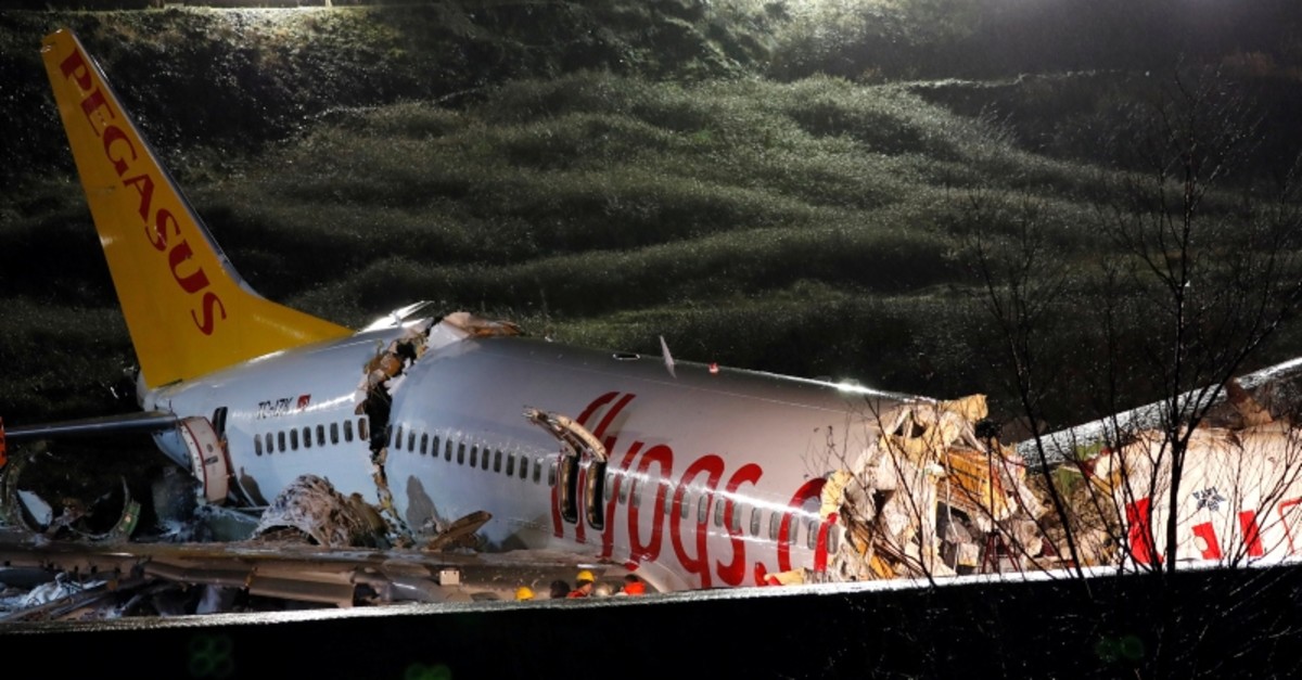 Three Killed 179 Injured As Plane Catches Fire After Veering Off Runway At Istanbul S Sabiha Gokcen Airport Daily Sabah