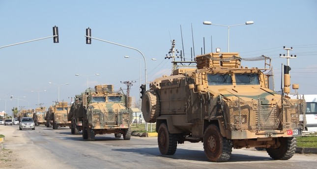 الجيش التركي يرسل تعزيزات عسكرية إلى وحداته على الحدود مع سوريا