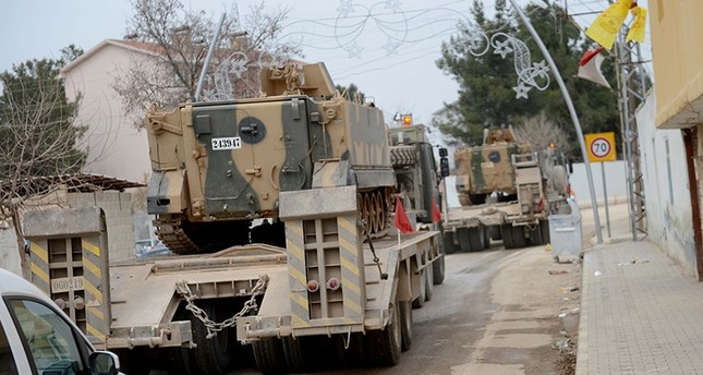 الجيش التركي يرسل مزيداً من التعزيزات العسكرية إلى الحدود مع سوريا