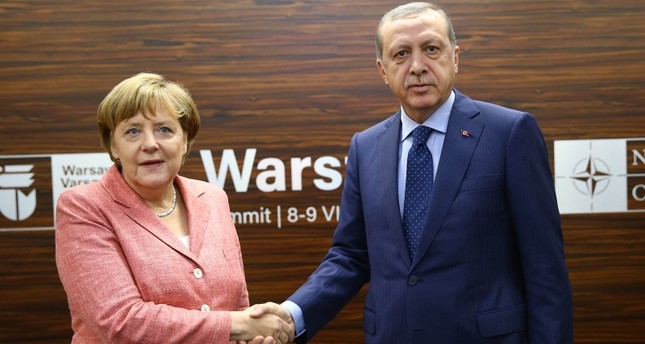 ميركل تزور تركيا الجمعة تلبية لدعوة أردوغان