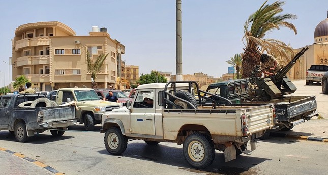 الجيش الليبي يدخل بني وليد ويطارد فلول مليشيا حفتر الهاربة من ترهونة