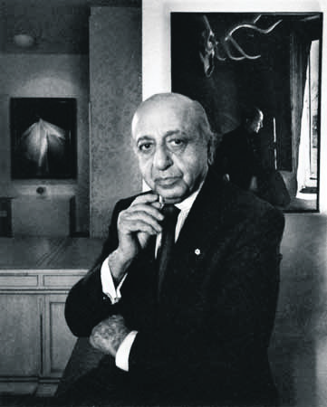 Armenian eyes, Inuit visions: Yousuf Karsh recollected at MFA Boston