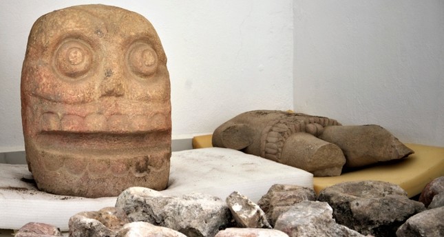 Mexico unearths ancient Flayed god temple where priests wore skins of ...