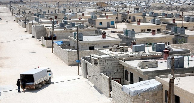 جانب من البيوت التي تبنيها تركيا في إدلب DHA