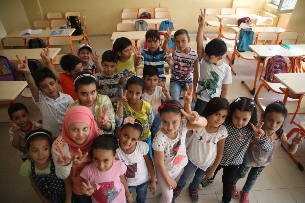 Syrian children at a school in southeastern Turkey's u015eanlu0131urfa.