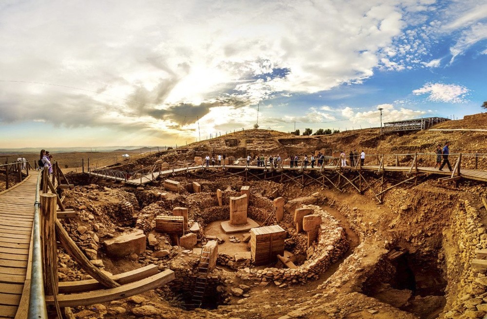 Archaeological excavations have been ongoing for 54 years in Gu00f6beklitepe, located 18 kilometers away from the city of u015eanlu0131urfa in southeastern Turkey, close to the neighborhood of u00d6rencik.