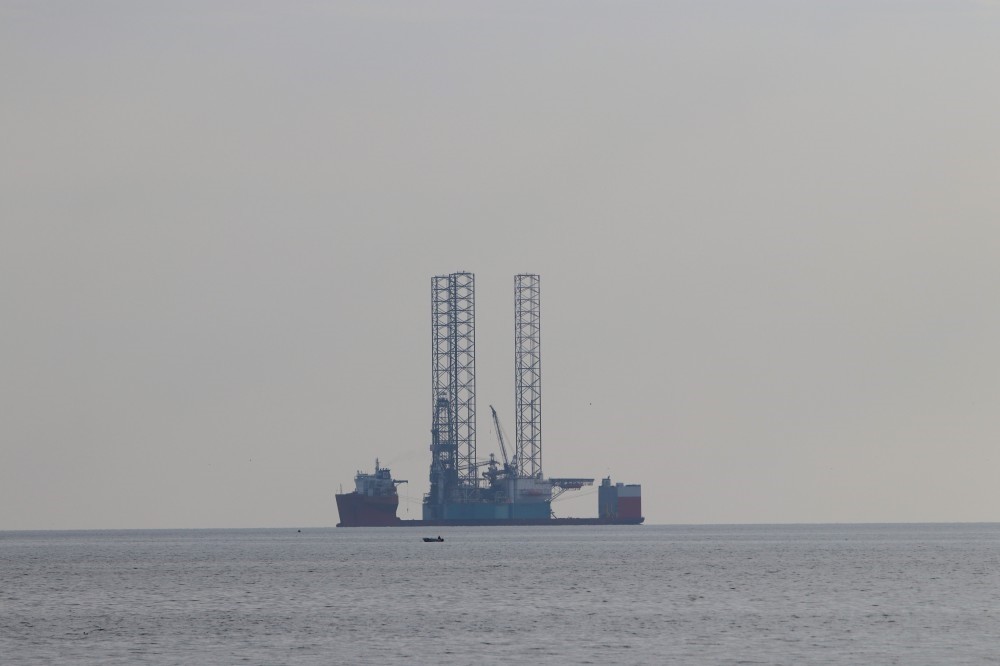 Drillship Rowan Norway, which Turkish Petroleum (TP) has leased from the Houston-based drilling contractor Rowan Companies, started drilling tests in Mersin yesterday.