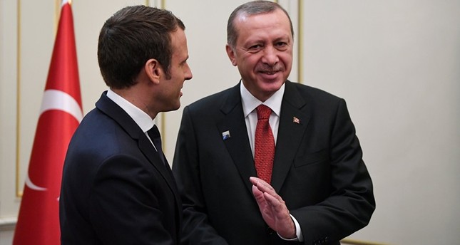 أردوغان وماكرون يتفقان على عقد لقاء بين وزراء مالية بلديهما بأقرب وقت ممكن