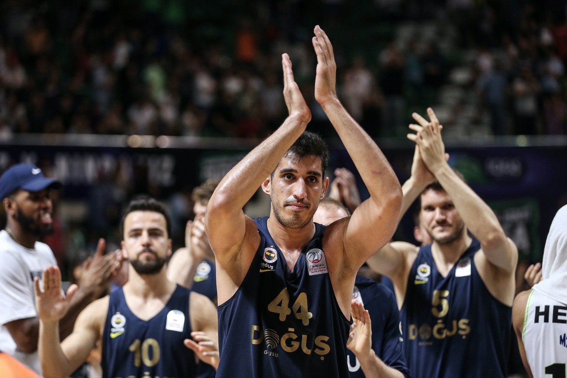 Fenerbahçe very close to title in Turkish basketball league | Daily Sabah Fenerbahçe very close to title in Turkish basketball league | Daily Sabah