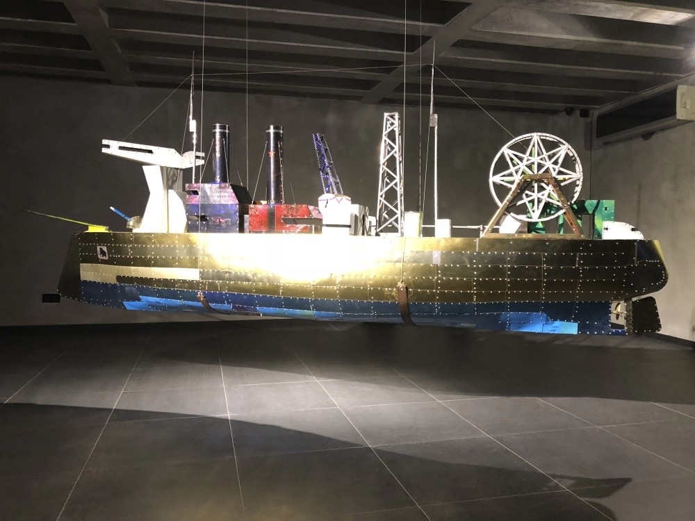 The Stelyanos Hrisopulos (2013) by Antonio Cosentino, tin, 320x148x68cm.