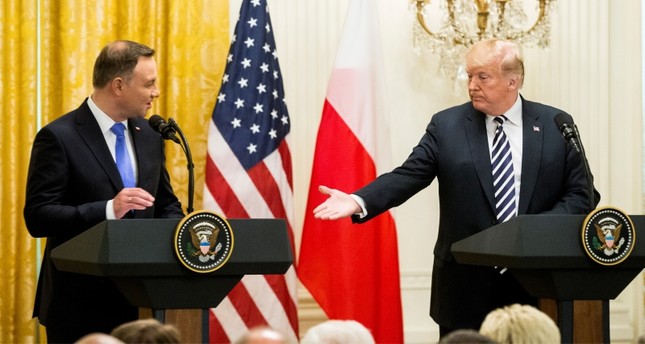 ترامب: بولندا مستعدة لدفع ملياري دولار لإقامة قاعدة أميركية على أراضيها