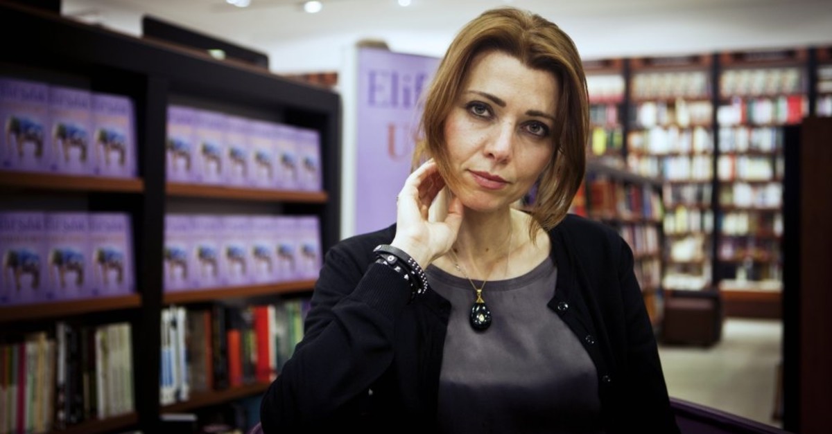 Elif u015eafak, a Turkish novelist of 11 acclaimed books, is being criticized by experts for her hostile attitude toward her country as an attempt to gain popularity.