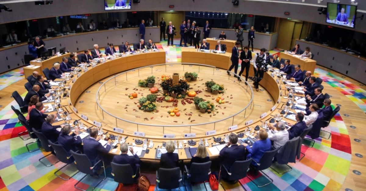 European Union leaders attend a round table meeting at a summit in Brussels, Oct. 17, 2019. (Reuters Photo)