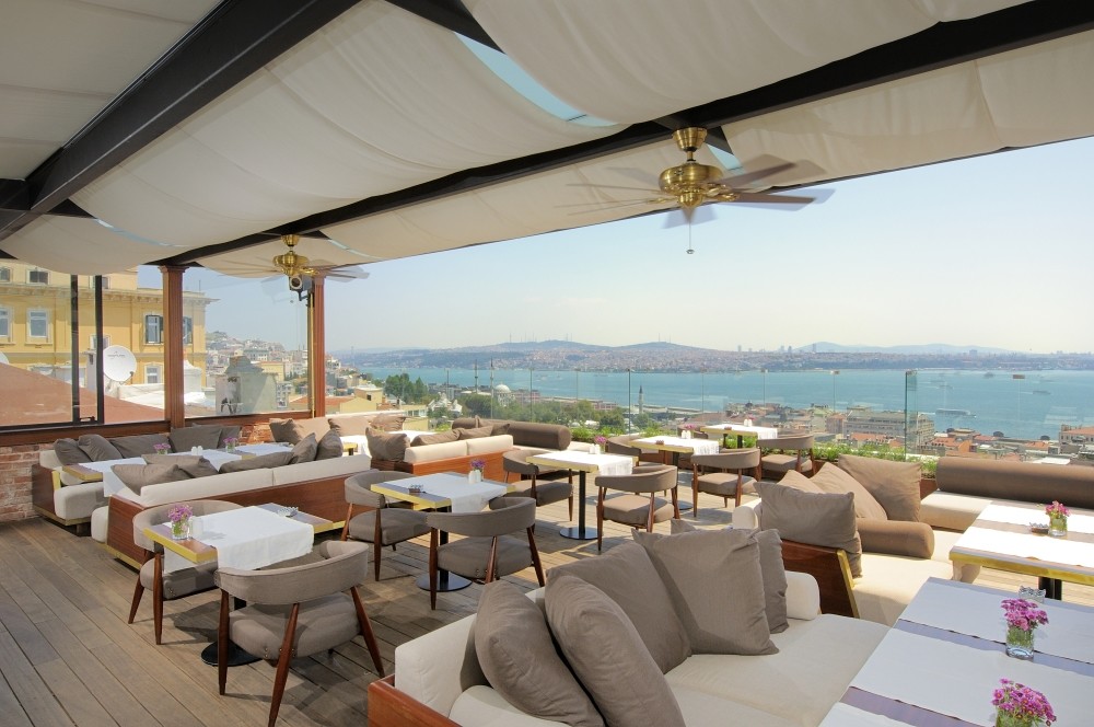 Georges is a boutique hotel in the Galata area.  