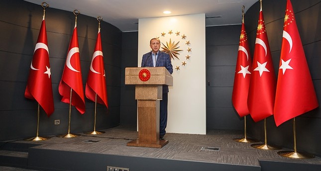 أردوغان: استفتاء اليوم أنهى الجدل المستمر منذ 200 عام حول نظام الحكم