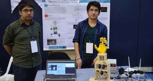 Türkische Schüler setzen sich gegen 116 Teams durch und gewinnen Roboterwettbewerb