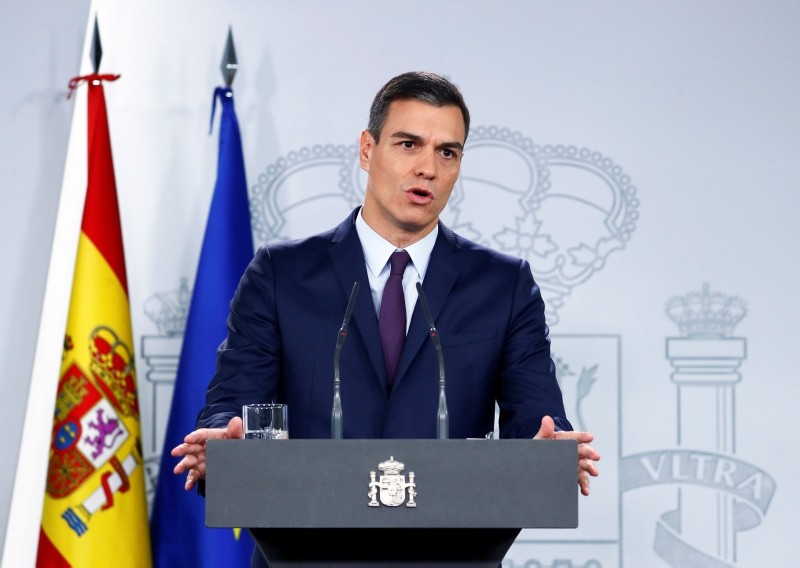 Spain's Prime Minister Pedro Sanchez holds a news conference after an extraordinary cabinet meeting in Madrid, Spain, February 15, 2019. (Reuters Photo)