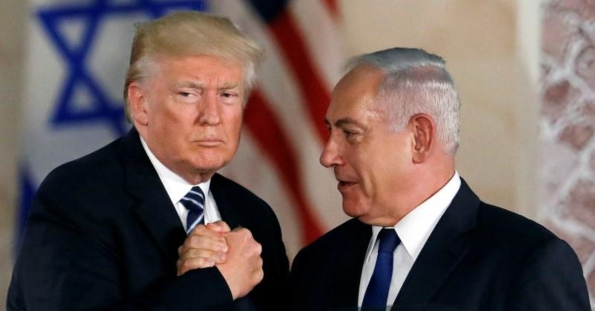 U.S. President Donald Trump and Israeli Prime Minister Benjamin Netanyahu shake hands after Trump's address at the Israel Museum in Jerusalem May 23, 2017. (Reuters Photo)