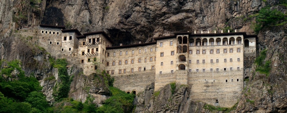 Su00fcmela Monastery welcomes thousands of local and foreign guests each year, contributing both to tourism and the economy of the region.  