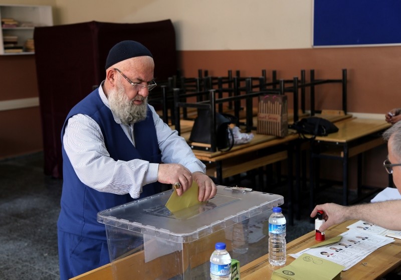 Polls open in Turkey's presidential and parliamentary elections