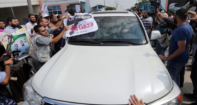أهالي المعتقلين في السجون الإسرائيلية يحتجون على زيارة غوتيريش رويترز