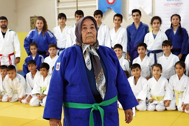 80 Year Old Turkish Woman Takes Up Judo Daily Sabah