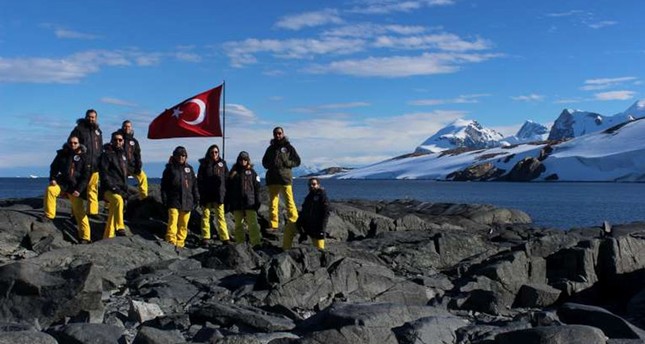 بعثة علمية تركية تكتشف جزيرة جديدة في القطب الجنوبي
