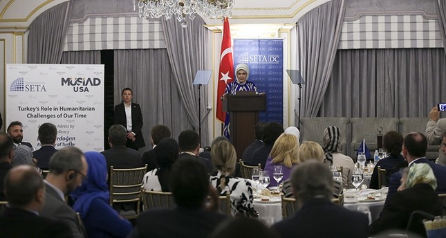 أمينة أردوغان تشيد بدور تركيا في مجال المساعدات الإنسانية