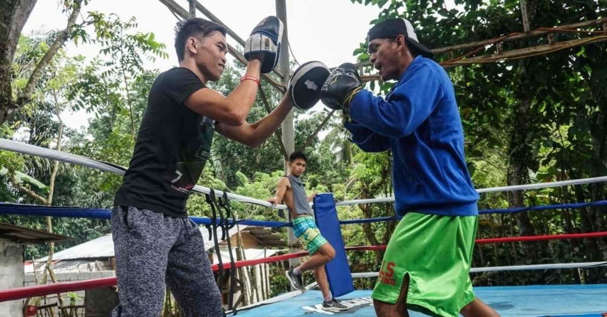 Filipino boxers train at an open boxing ring in Magallanes, Nov. 14, 2019. (AFP Photo)