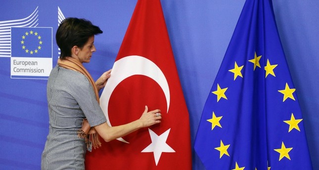 المفوضية الأوروبية: المشاركة العالية في الانتخابات التركية تظهر الاهتمام بالديمقراطية