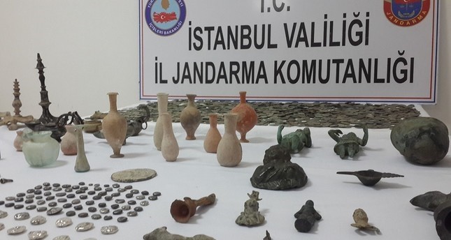 Istanbul: Fast 2.000 antike Artefakte beschlagnahmt