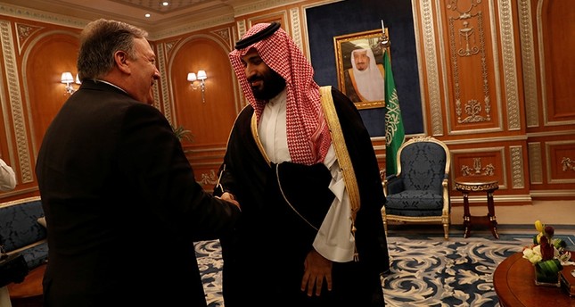 U.S. Secretary of State Mike Pompeo meets with the Saudi Crown Prince Mohammed bin Salman during his visits in Riyadh, Saudi Arabia, Oct. 16, 2018. (Reuters Photo)