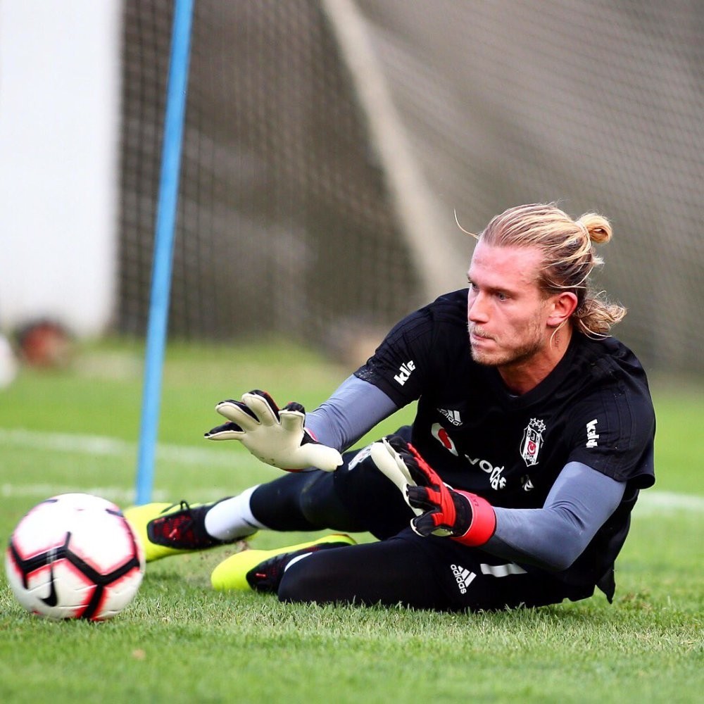 Karius officially signed the agreement that makes him a Beu015fiktau015f player for two years on loan.
