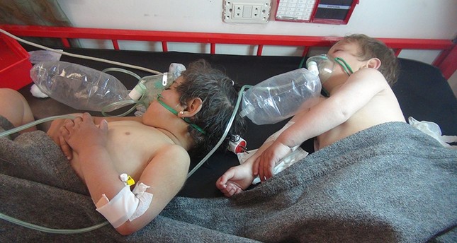 إدلب.. 70 مدنياً قضوا جراء غازات سامة أطلقتها طائرات الأسد