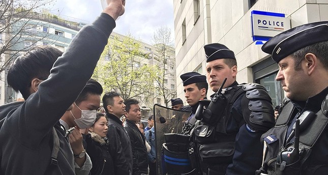 بعد مقتل مواطن صيني برصاص الشرطة.. بكين تحتج بشدة على باريس وتطالبها بحماية رعاياها