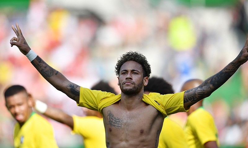 Brazil's forward Neymar celebrates during the international friendly footbal match Austria vs Brazil in Vienna, on June 10, 2018. (AFP Photo)