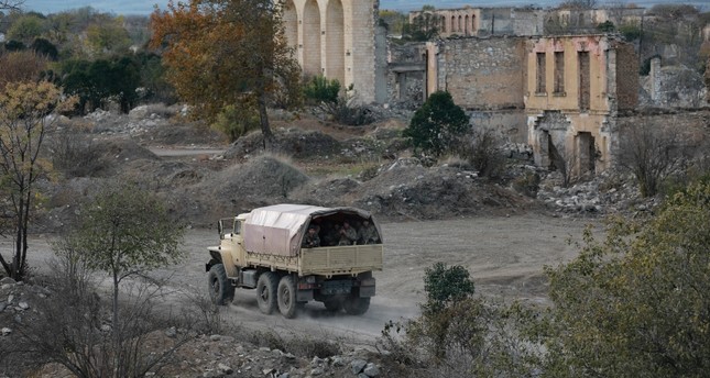 دورية للجيش الأذربيجاني في بلدة أغدام المحررة AP