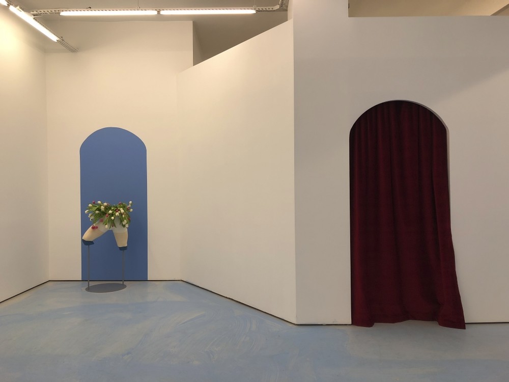 The Pill in Balat transformed into a discreet baby blue atmosphere for ,Memories of a solitary cruise, by Soufiane Ababri, on display until Feb. 23. 