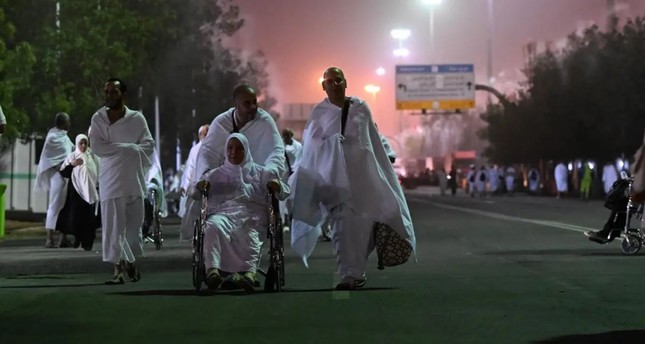 اكتمال نقل الحجاج من مكة المكرمة إلى مشعر منى، استعدادا لتصعيدهم إلى جبل عرفة، 26-6-2023 صورة: وكالة الأنباء السعودية